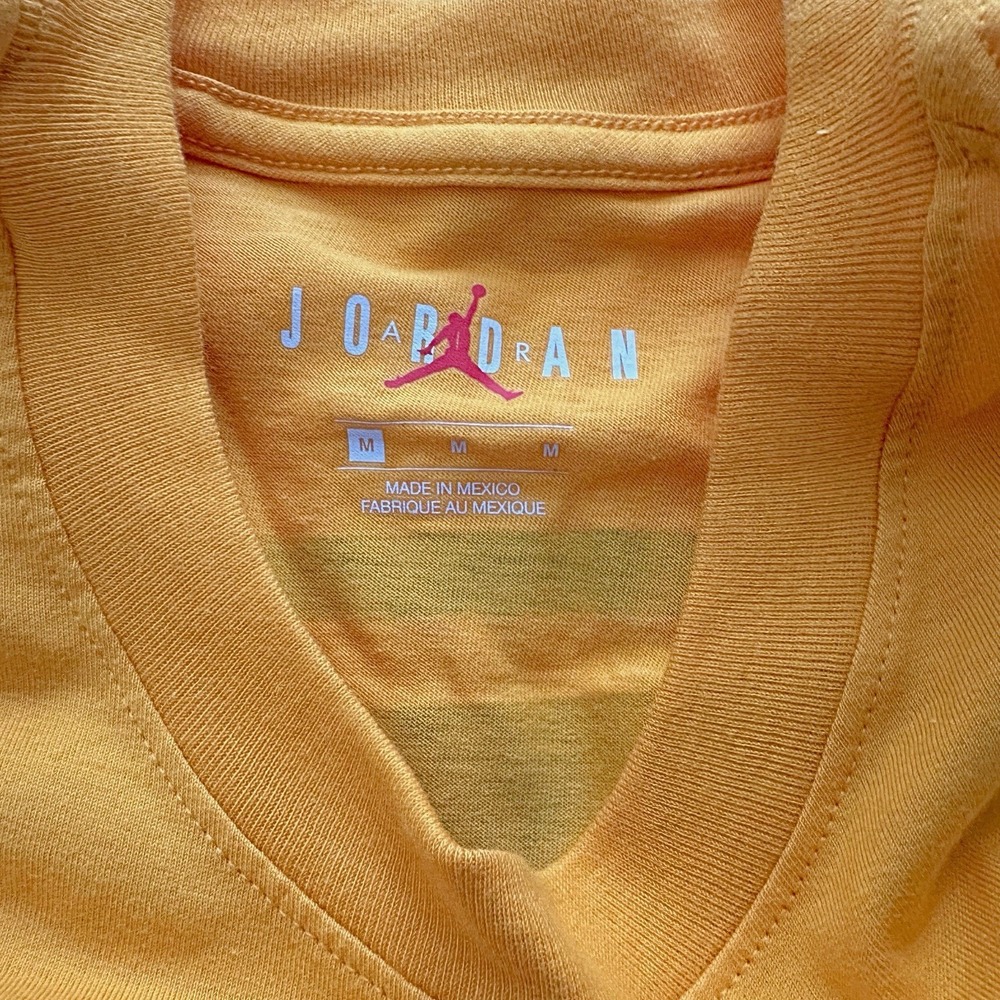 Air Jordan 9 Dream It Do It Nostalgia T Shirt Mens Medium University Gold NWT DS - Picture 12 of 14